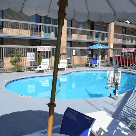 Days Inn By Wyndham Easley West Of Greenville/Clemson Area Kültér fotó