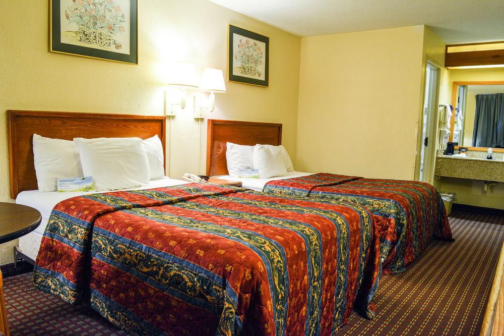 Days Inn By Wyndham Easley West Of Greenville/Clemson Area Kültér fotó
