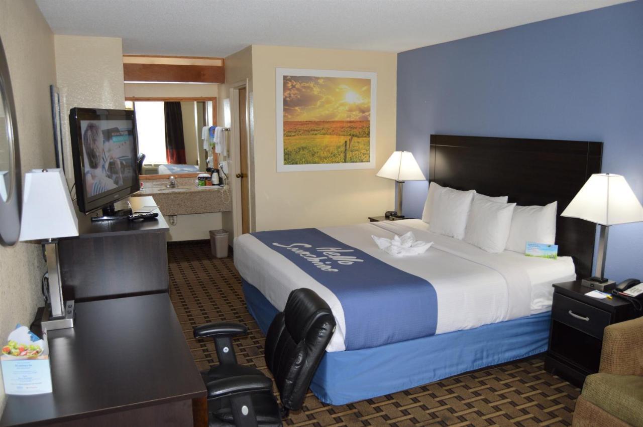 Days Inn By Wyndham Easley West Of Greenville/Clemson Area Kültér fotó